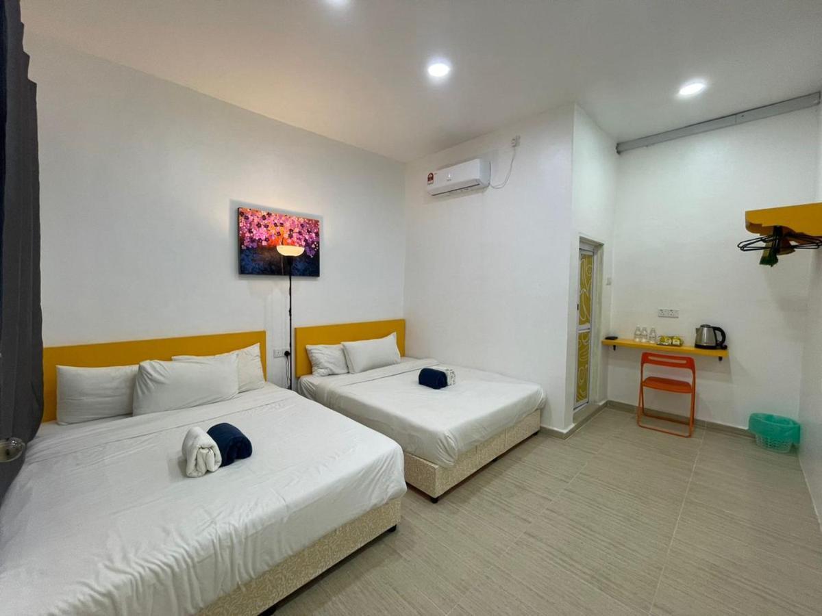 The Serai Cottage Transit Hotel Kampong Gong Badak Exterior foto