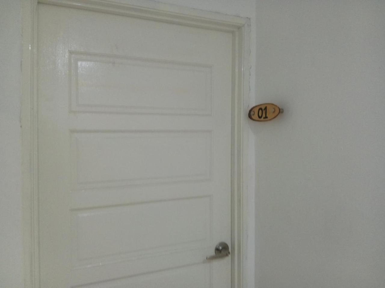The Serai Cottage Transit Hotel Kampong Gong Badak Exterior foto