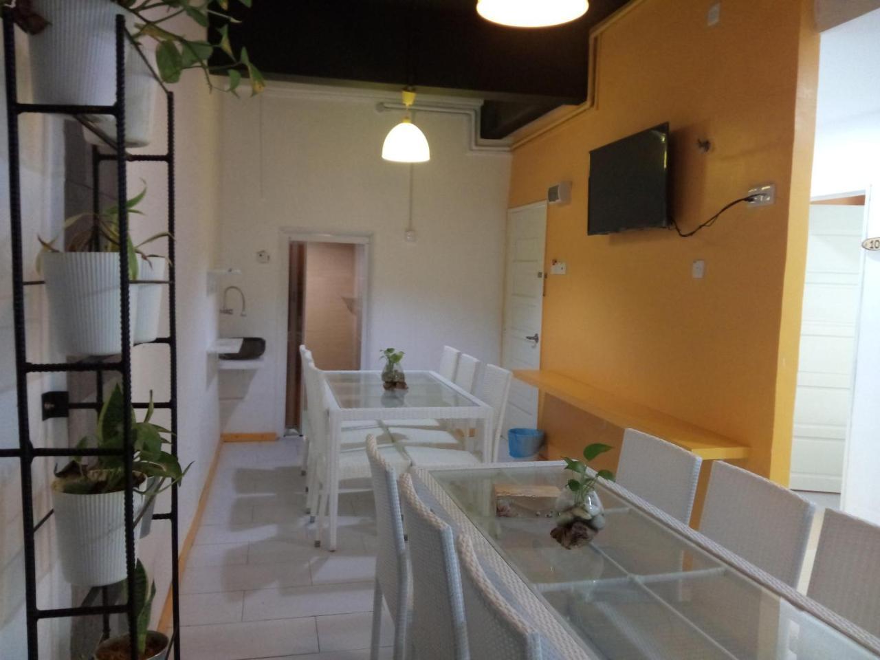 The Serai Cottage Transit Hotel Kampong Gong Badak Exterior foto