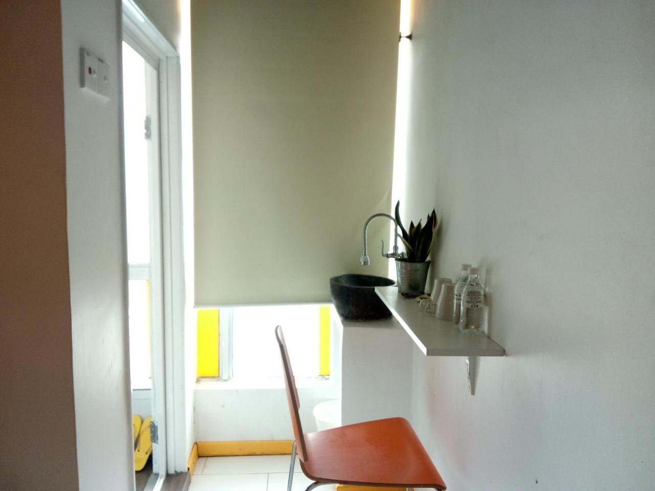The Serai Cottage Transit Hotel Kampong Gong Badak Exterior foto