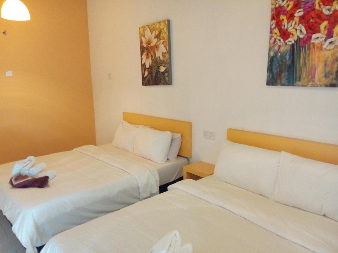 The Serai Cottage Transit Hotel Kampong Gong Badak Exterior foto
